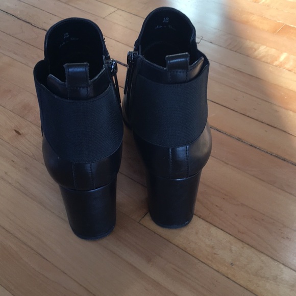 Donald Pliner black heeled boots 6.5 - Picture 3 of 10